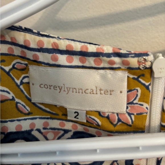 Anthropologie patterned dress with brown belt. Size 2 - Picture 2 of 5